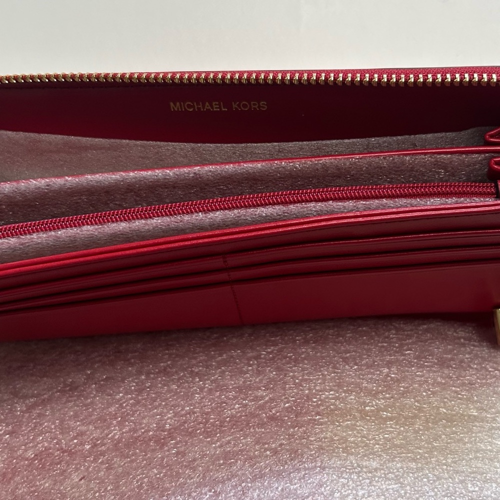New Michael Kors Continental Travel Wallet Jet Set Large Crimson Red Leather - Picture 7 of 12